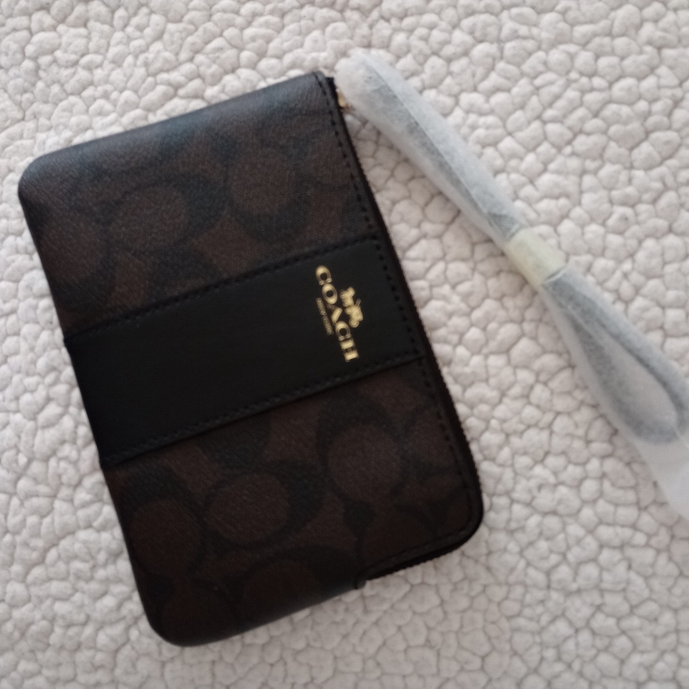 Coach Corner Zip Signature Print Leather Wristlet Wallet